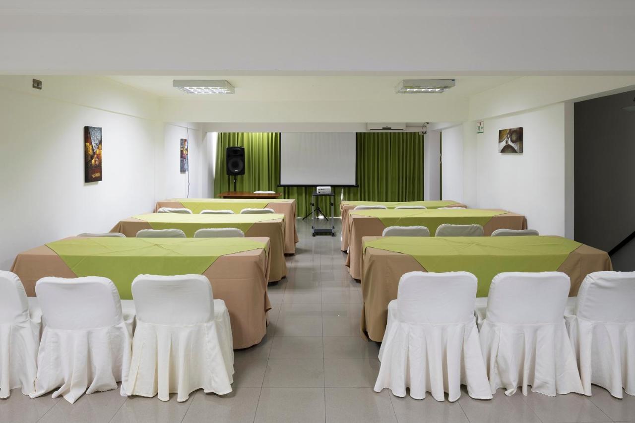 Hotel Samana Арика Екстериор снимка